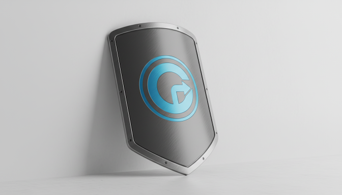 Schild mit einem blauen Logo auf metallicgrauem Hintergrund.